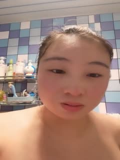 Pregnant women down the sea to make milk powder money, big stomach standing in the chest in the bathroom, masturbating, distorting!